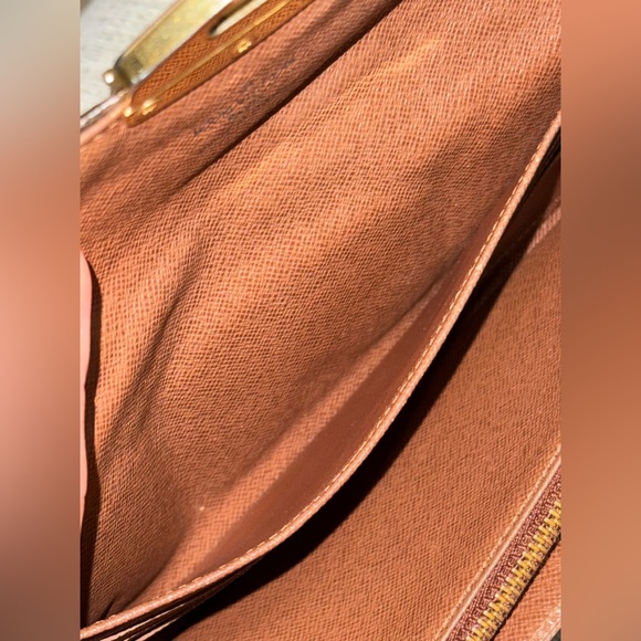 Louis Vuitton Etoile GM Quilted Monogram Wallet - Picture 10 of 14